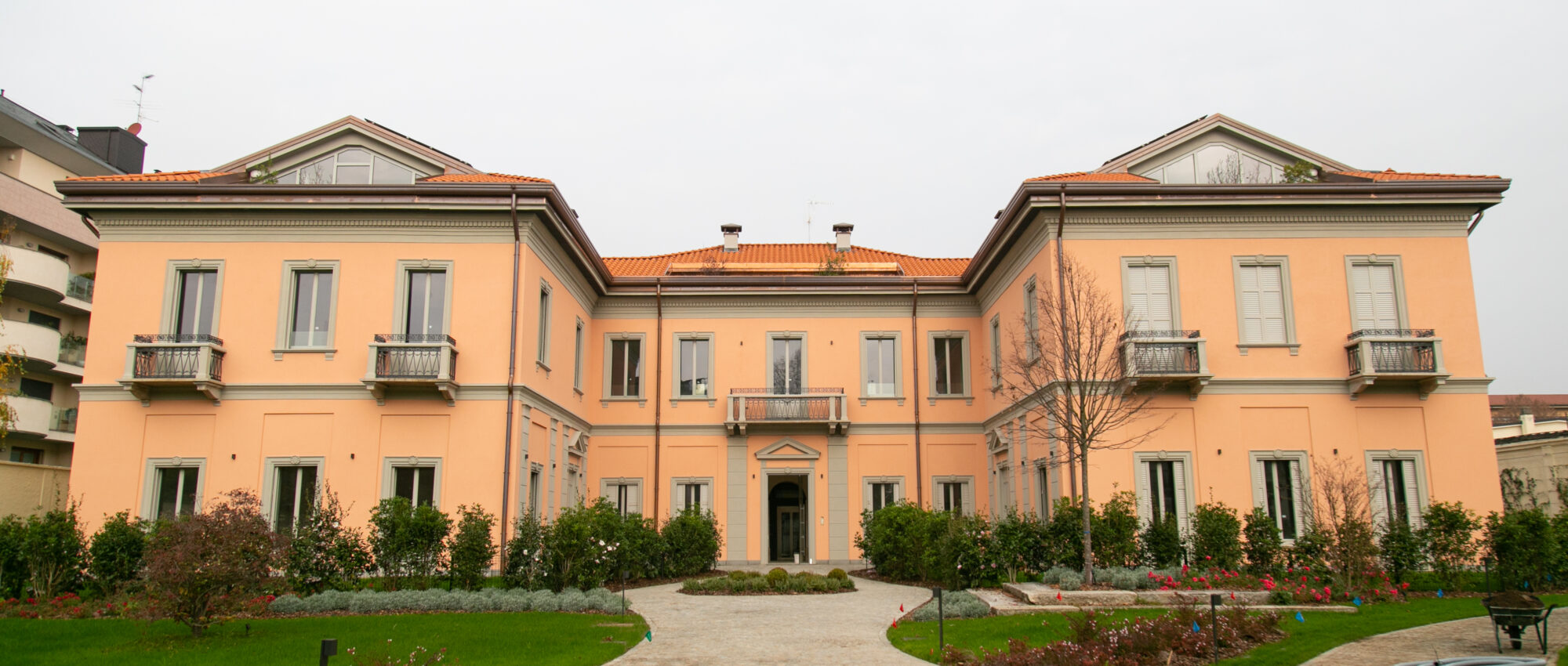Elegante appartamento in villa ottocentesca Elegante appartamento in villa ottocentesca